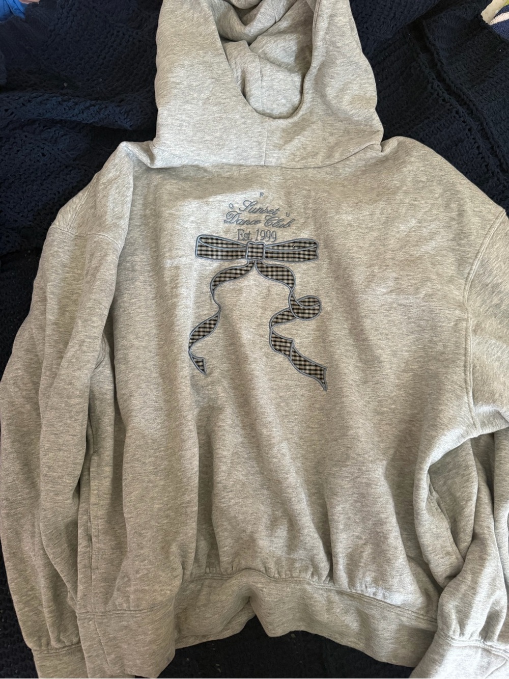 UO Gray Hooded Sweatshirt with Embroidered Bow